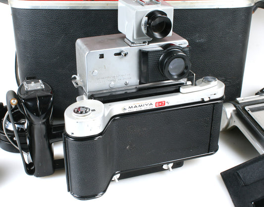 MAMIYA PRESS SUPER 23 WITH 3 LENSES AND ACCESSORIES IN ORIG. CASE