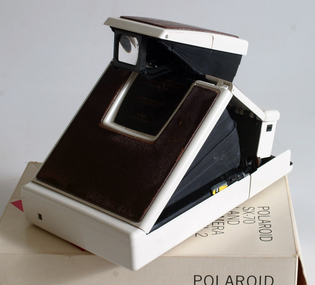 POLAROID SX-70 MODEL 2 IN ORIG. BOX