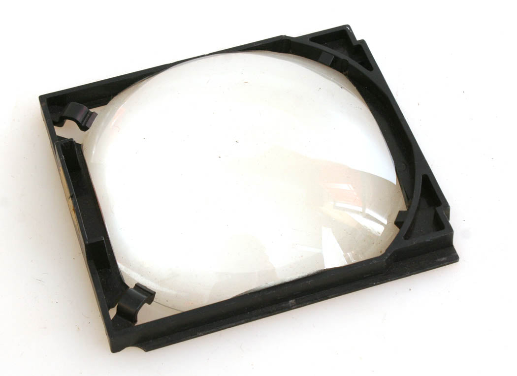 MAGNIFYING GLASS IN HOLDER