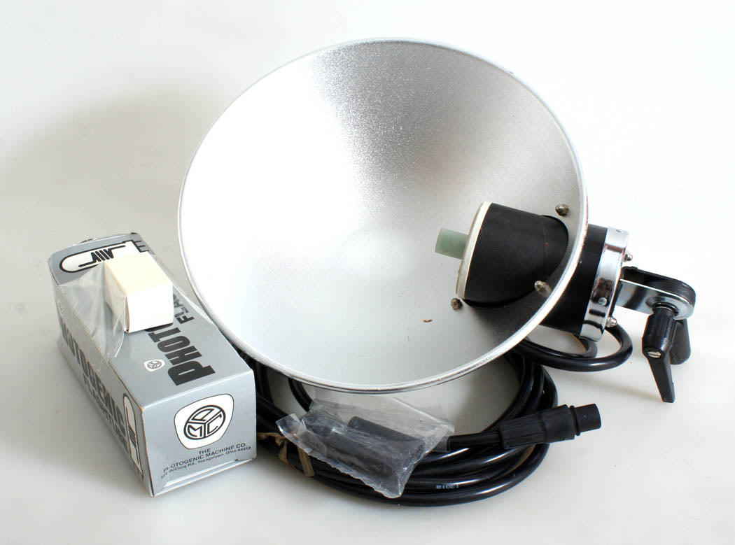 PHOTOGENIC AA11 FLASH HEAD W/ NEW FLASH TUBE