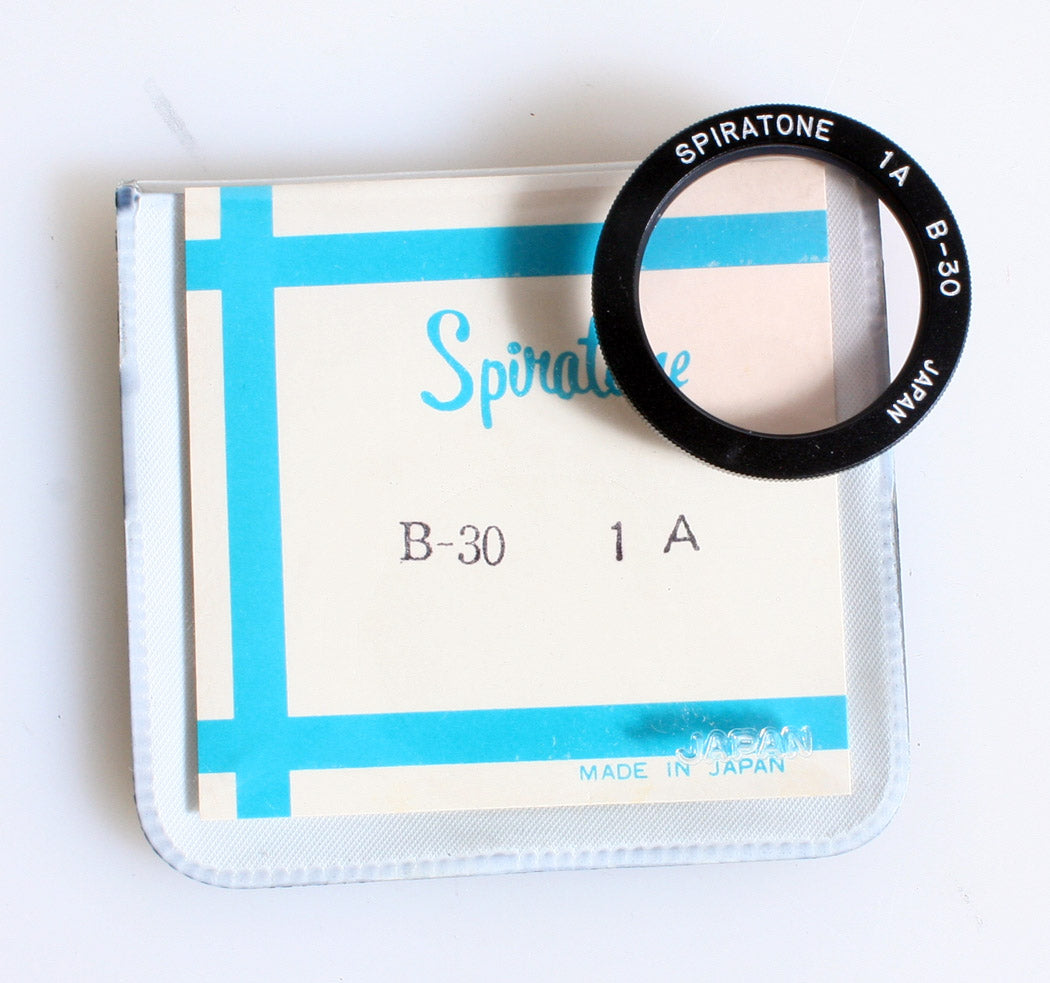 SPIRATONE B-30 SKYLIGHT 1A LENS FILTER