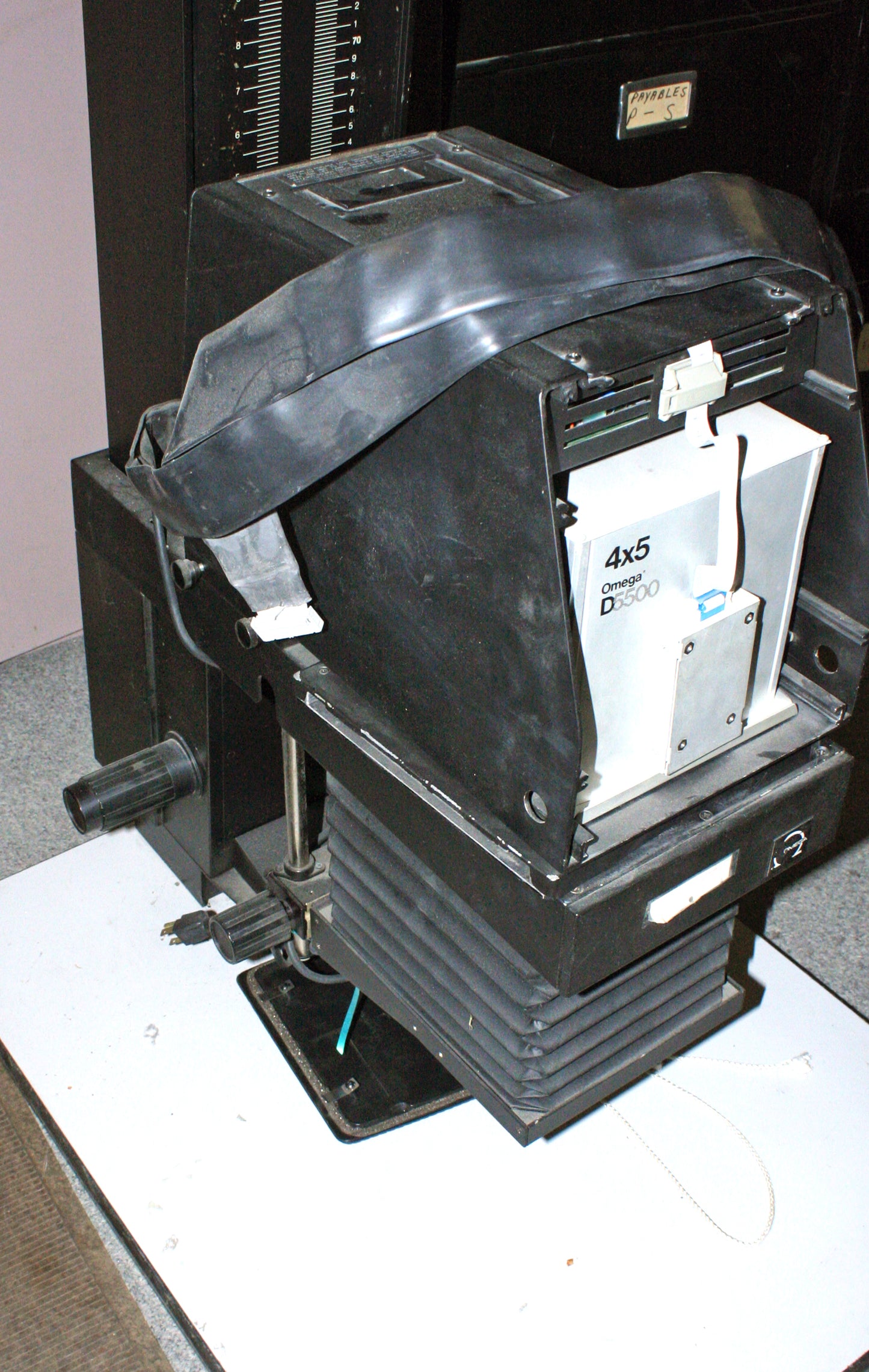 Omega D5500 Photo Enlarger//Darkroom Accessories//Film Photography