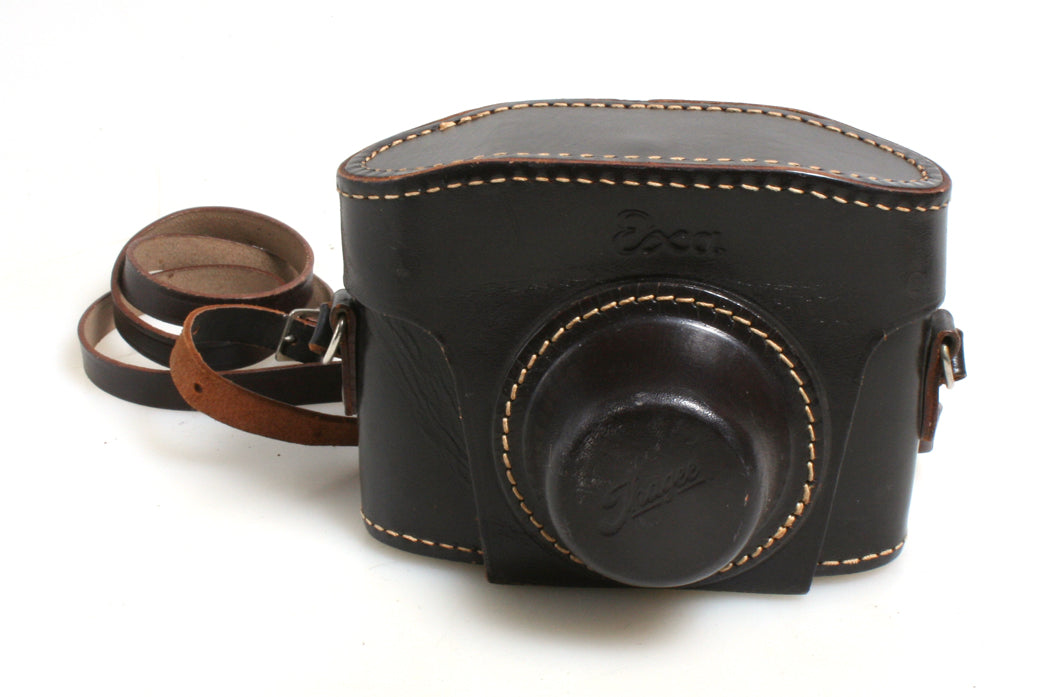 EXA VINTAGE LEATHER CASE AS IS