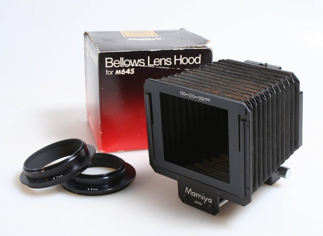 SUPERB MAMIYA M645 BELLOWS LENS HOOD MINT & BOXED W/ MASK, RINGS AND MANUAL