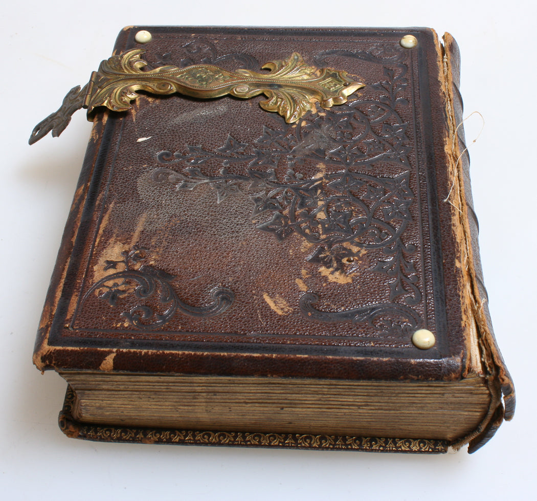 1860s CDV VINTAGE ORIGINAL ALBUM