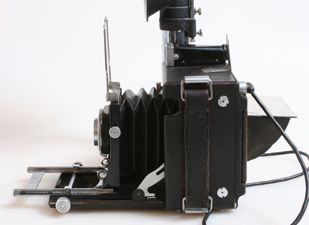 GRAFLEX SPEED GRAPHIC 2 1/4 X 3 1/4 ART DECO MEDIUM FORMAT CAMERA