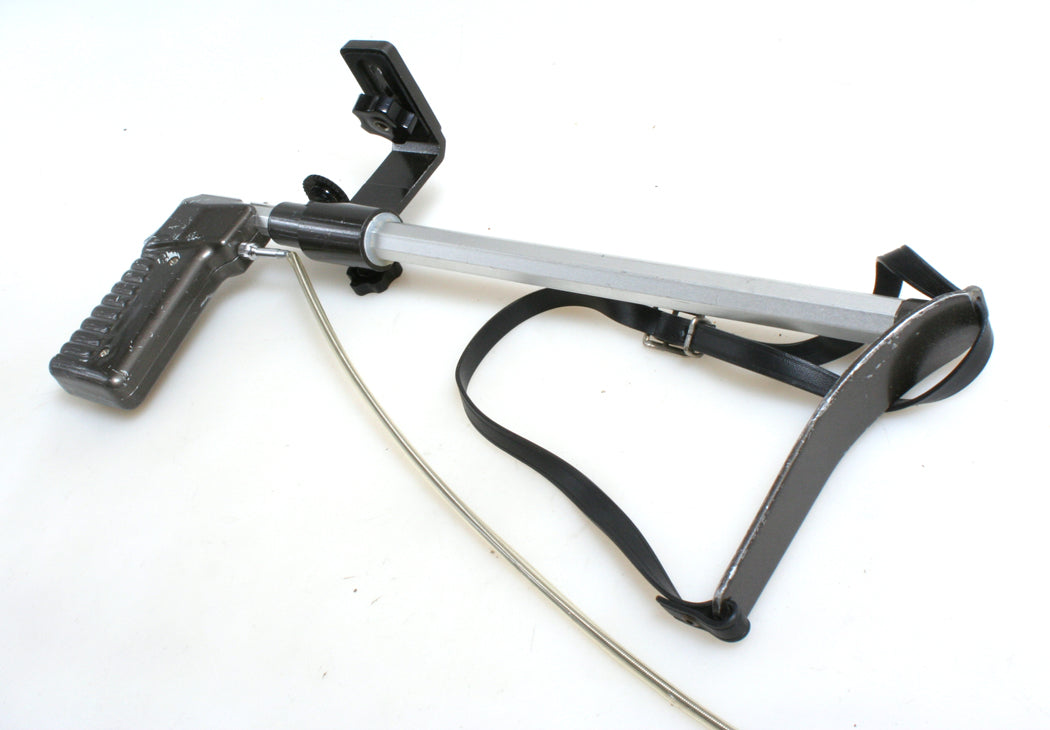 CAMERA LENS SHOULDER MOUNT FOR LONG LENS