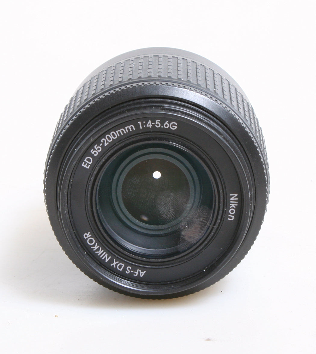 55-200MM F/4-5.6G ED NIKON AF LENS WITH REAR CAP AND LENS HOOD