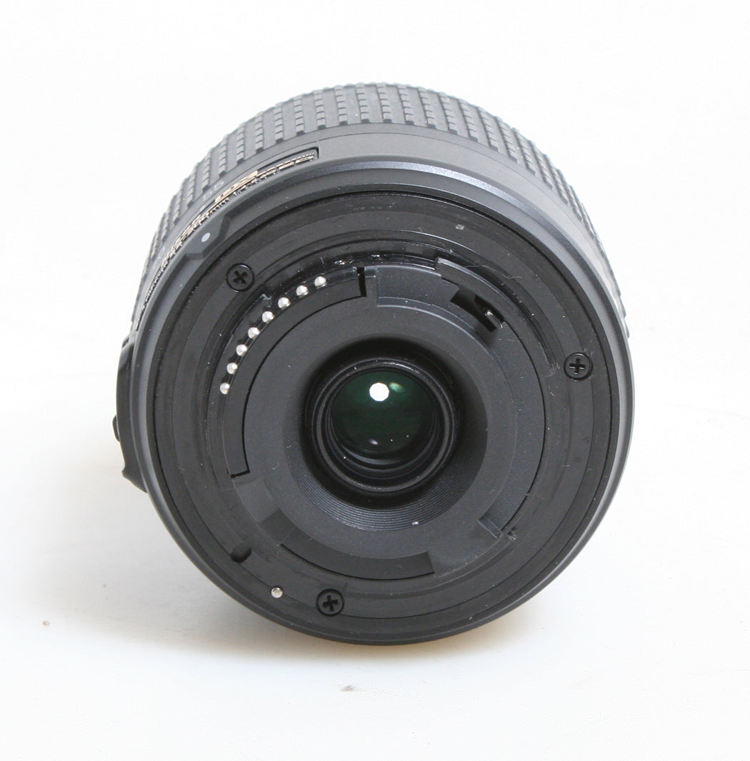 55-200MM F/4-5.6G ED NIKON AF LENS WITH REAR CAP AND LENS HOOD