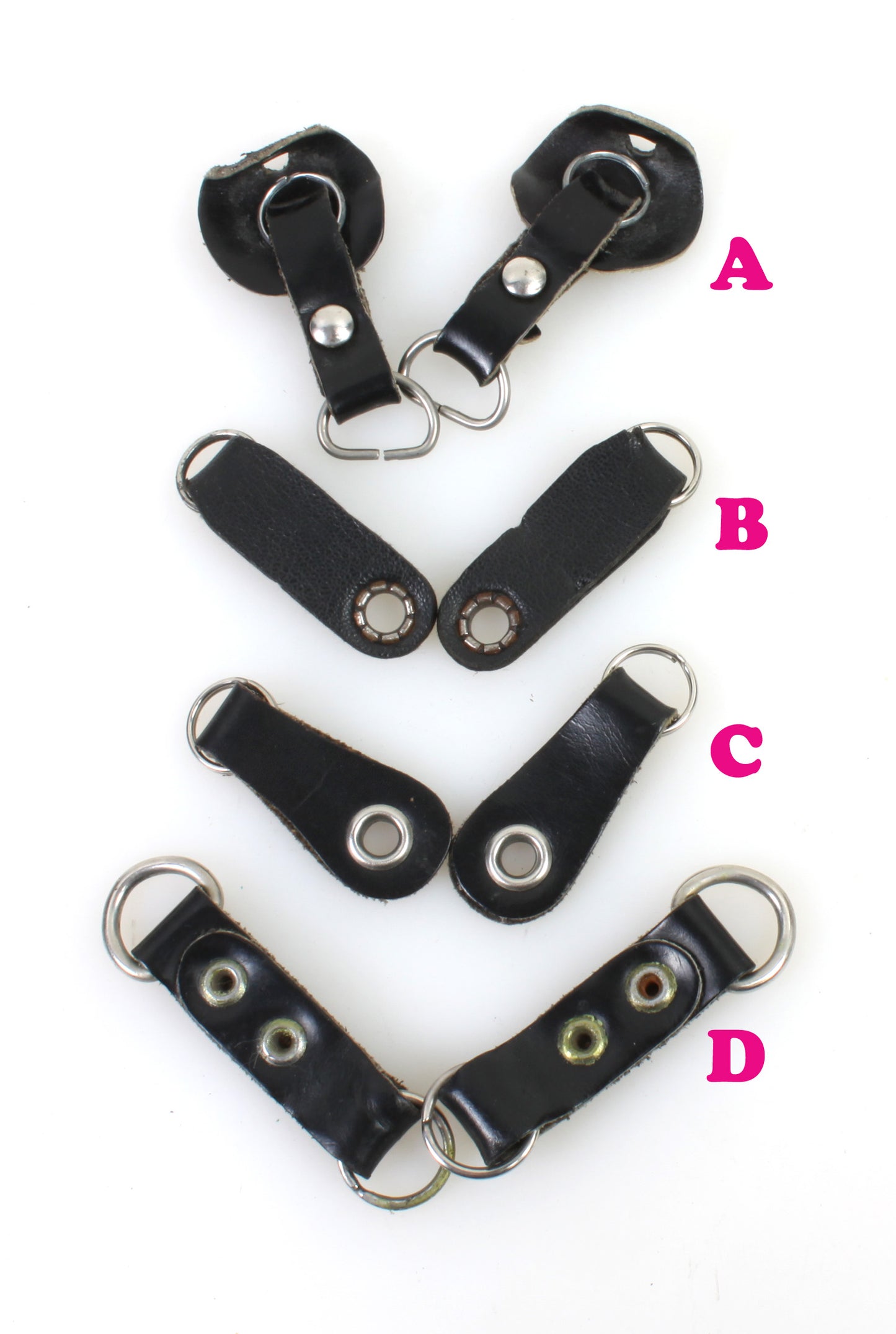 CAMERA STRAP LUG RINGS WITH LEATHER PROTECTORS •• 1 SET ••