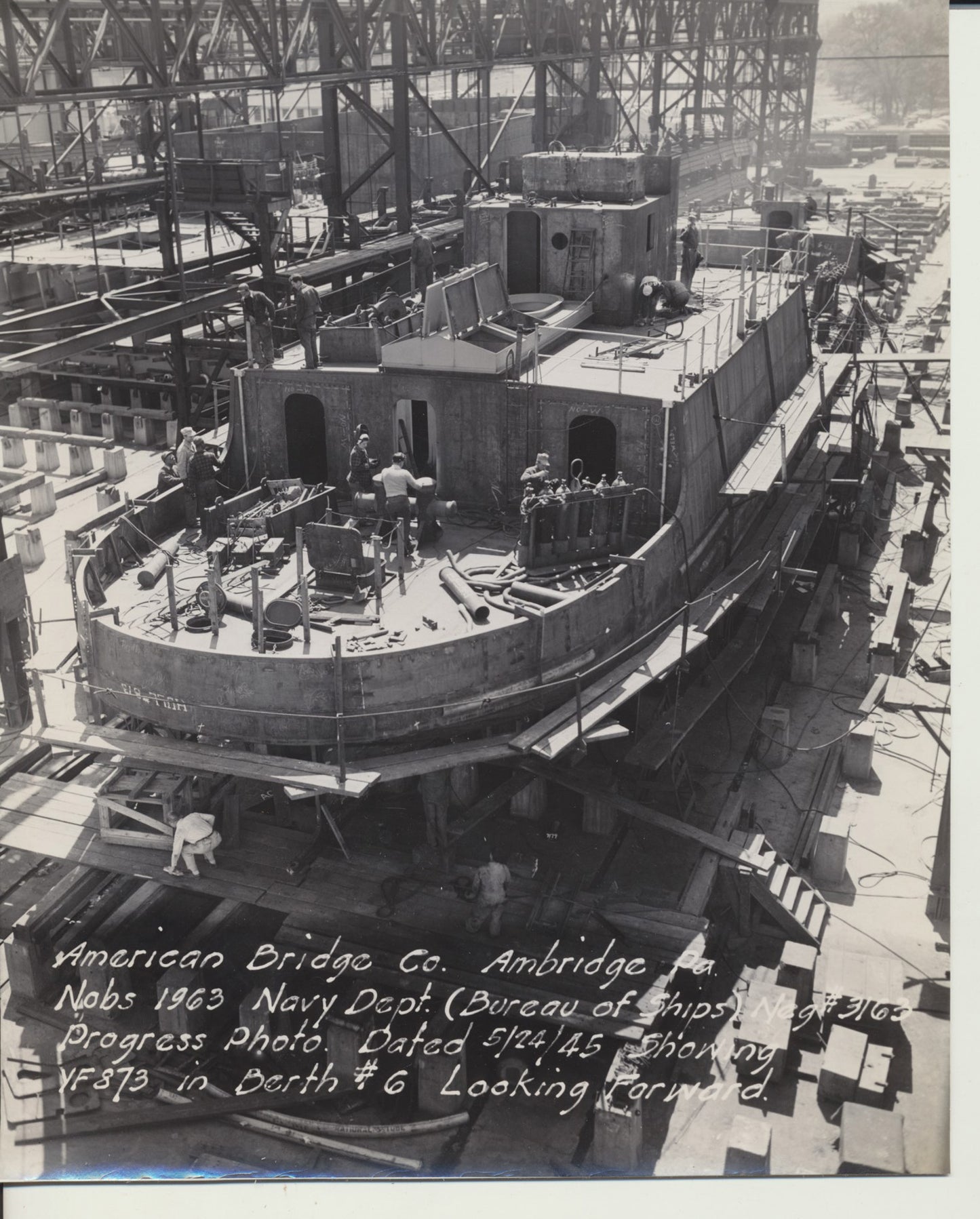 VINTAGE NAVY SHIPBUILDING PHOTOGRAPHS, SET OF 5//BLACK & WHITE IMAGES//SHIP