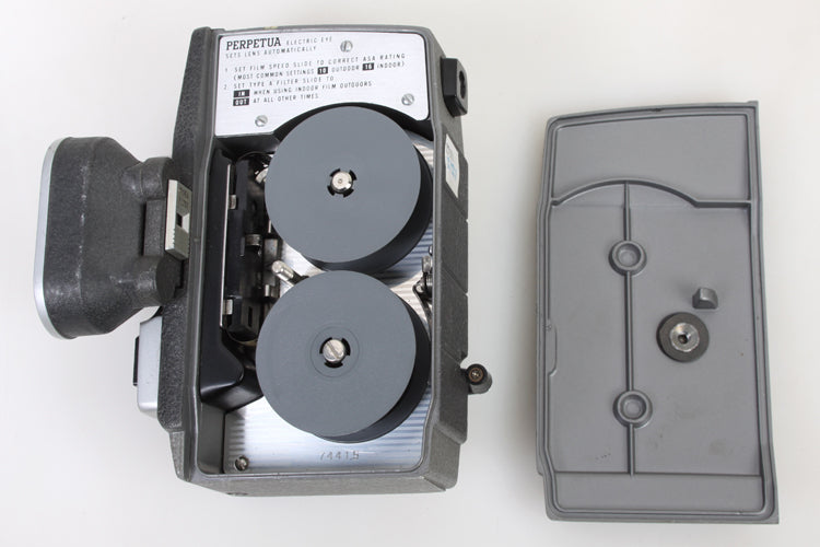 BELL & HOWELL 8MM CINE/MOVIE CAMERA VINTAGE