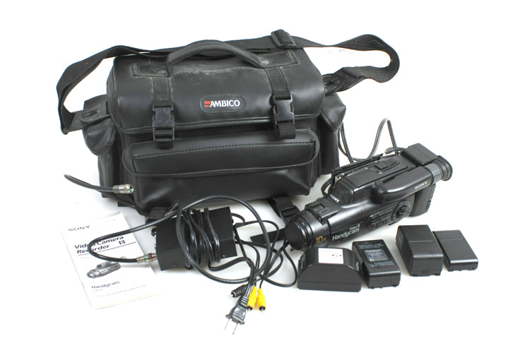 Handycam Ccd-fx230 Sony Video 8 Player Camcorder Camera Parts Or Prop With Case