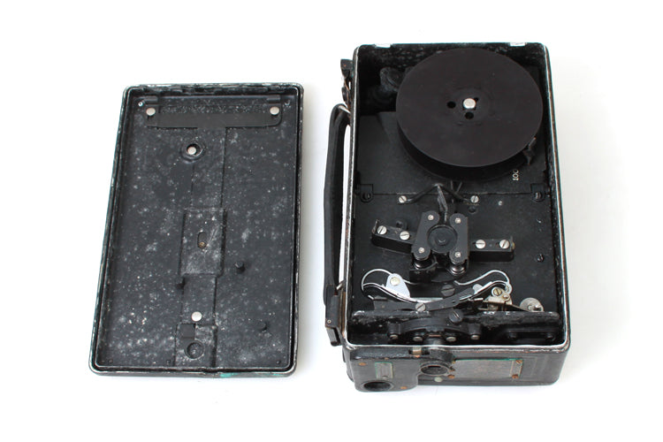 16mm Movie Camera W Original Leather Case