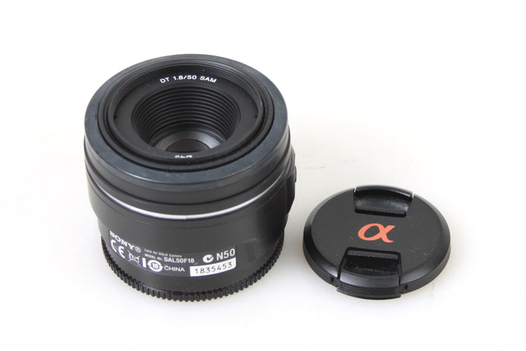 Digital SLR Camera Alpha A300 Dt 18-70mm F3.5-5.6/50 1.8/28-80/75-300/charger Outfit