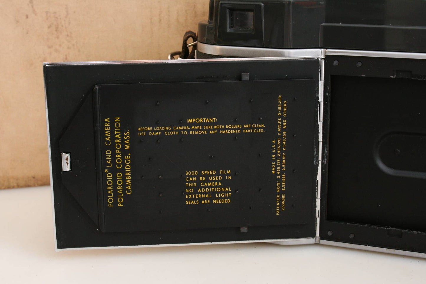 Polaroid Electric Eye Land Camera, Model 900, In Original Box w/ Manual, Flash and Carrying1Case