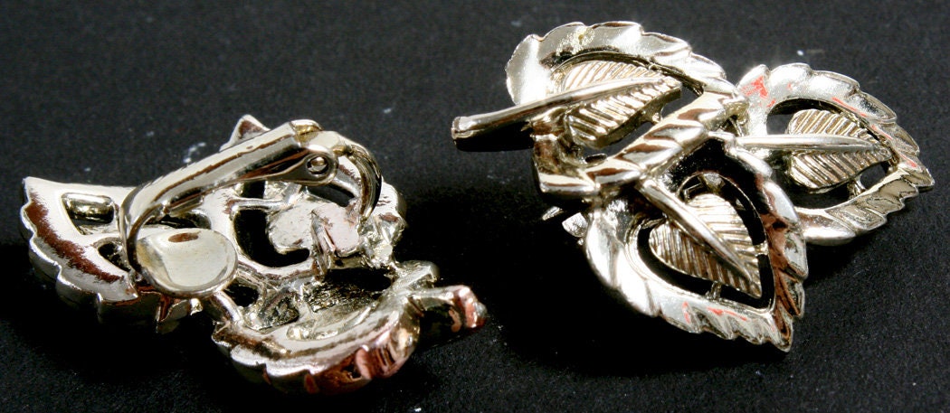 Clip On Earrings & Money Clip//Jewelry//Dress Up Accessories