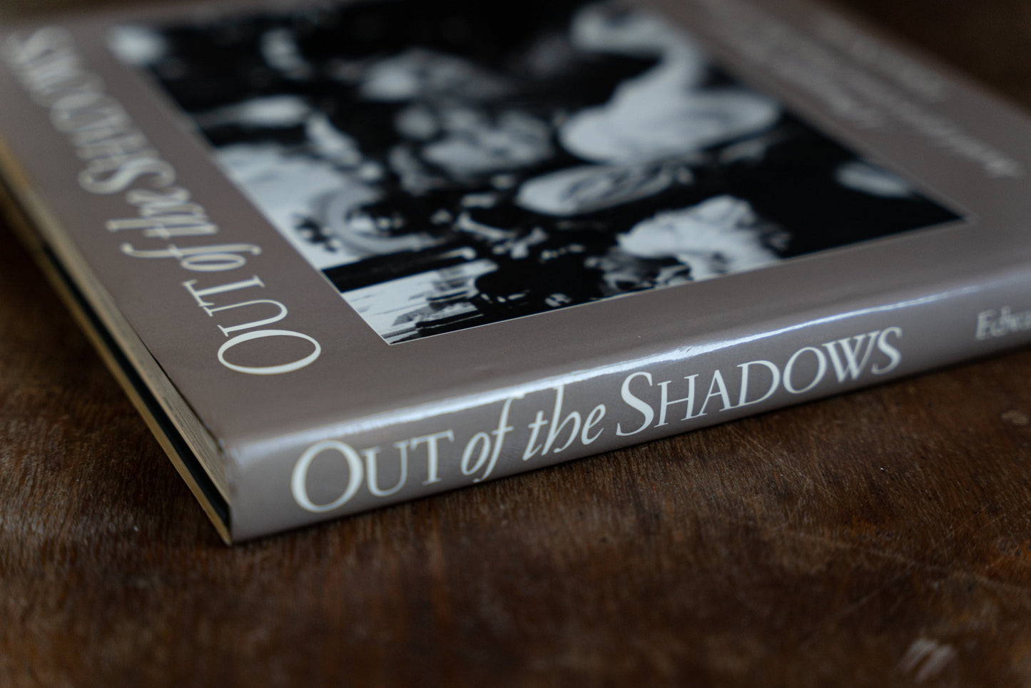 Out of the Shadows: A Photographic Portrait of Jewish Life in Central Europe Sin