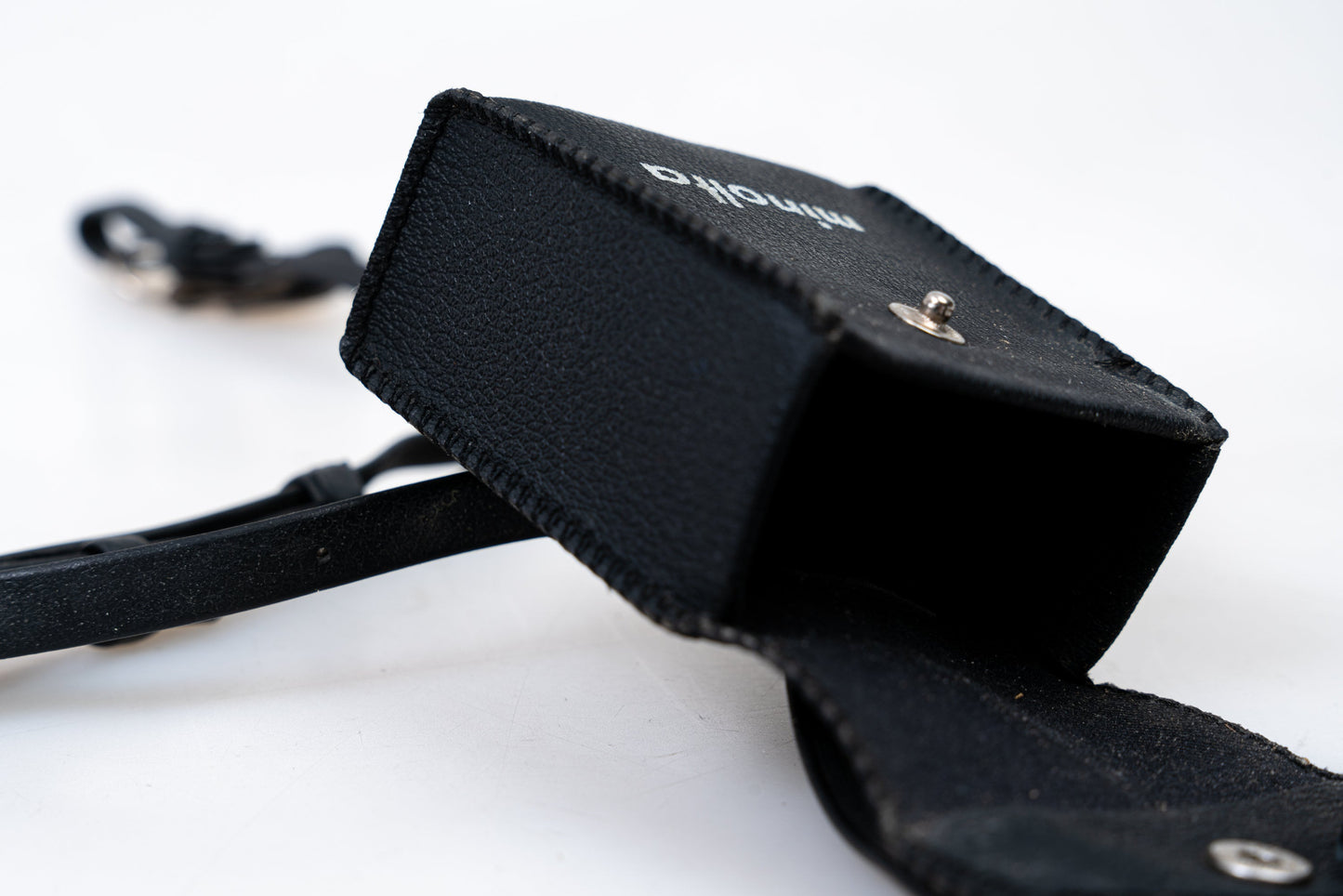 Minolta Hi-Matic Small lens/filter Case with Strap - Original