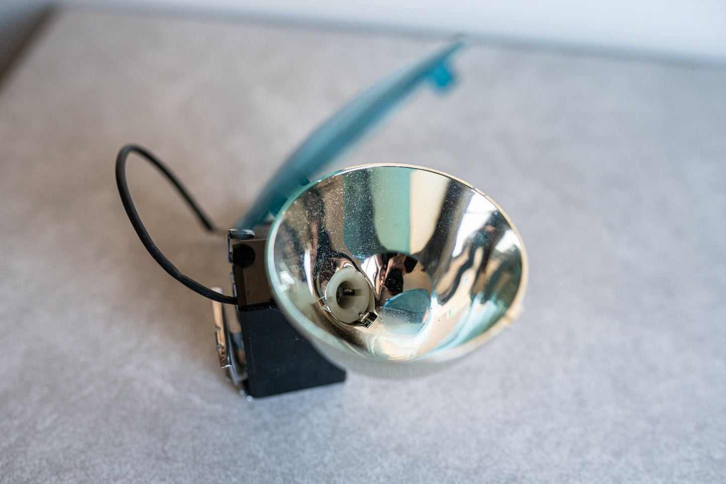 Polaroid Flashgun Model 268 - Uses Clear M3 Bulbs - Circa 1960s