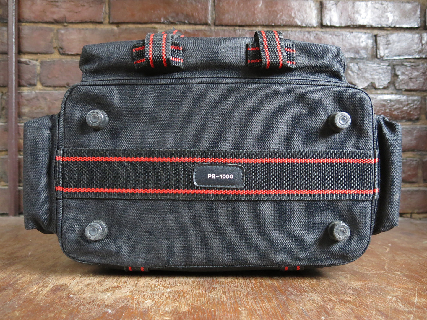 Retro 80s Large Padded Camera Bag With compartments and Strap