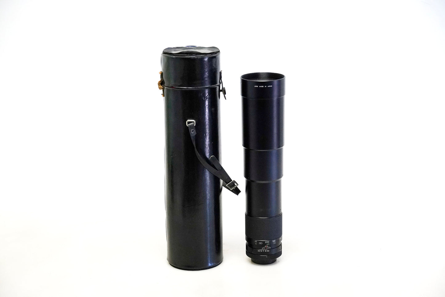 Upsilon Supertel 1:5.6 400mm Zoom Lens with Hood Lens Cap and Hard Leather Case