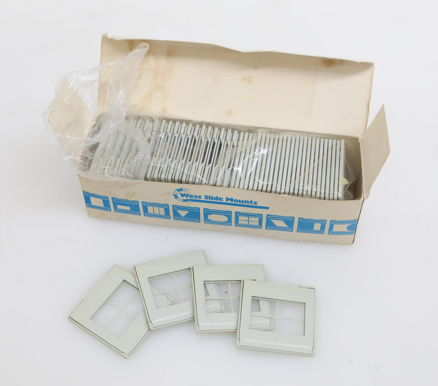 35mm 4 Window Slide Mounts - West Slide Mounts - NEW OLD STOCK