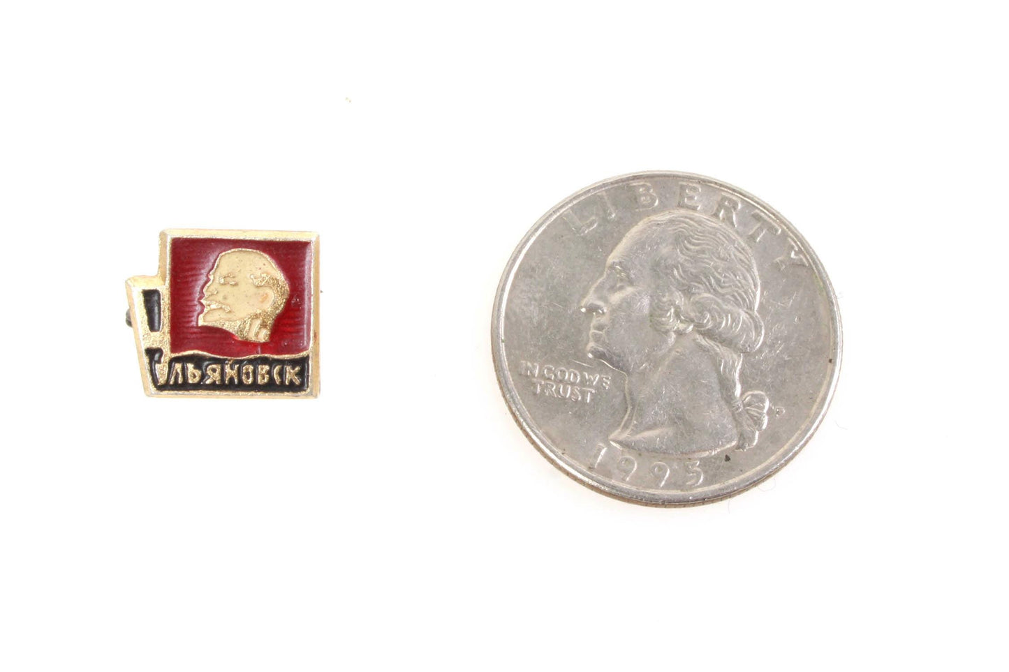 Small Lenin Portrait Pin