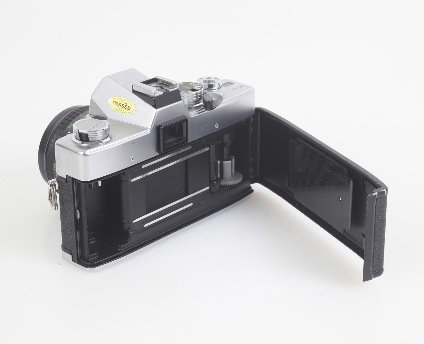 Minolta SRT201 35mm SLR Film Camera w/50mm f/1.7 Lens and Starter Film Roll