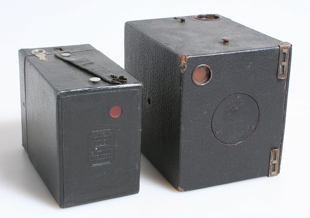 BOX CAMERAS, SET OF 2, VINTAGE ORIGINALS
