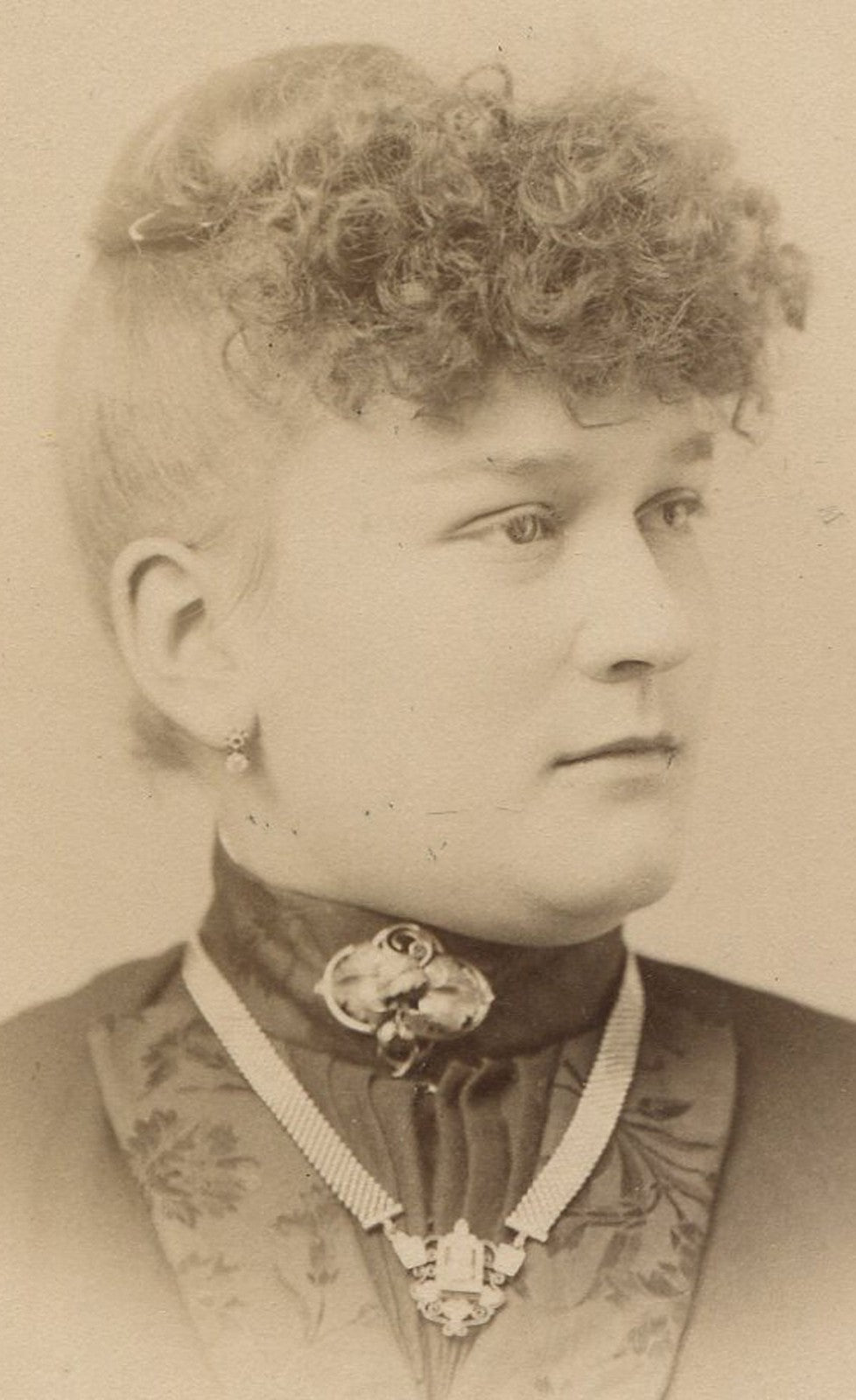 Vintage Cabinet Card Photo - Original, Woman with Pouffy Bangs, Jewelry,