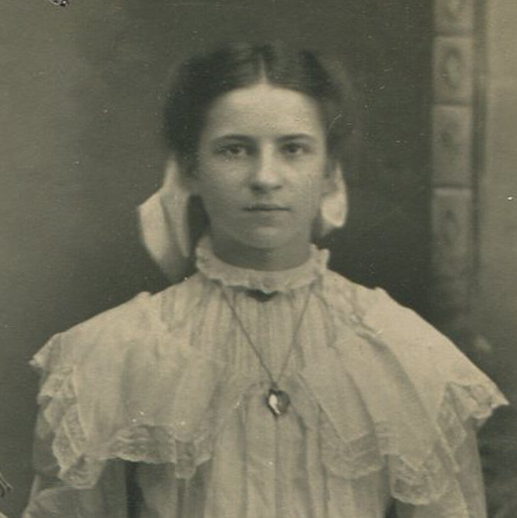 Vintage Cabinet Card Portrait: Young Woman at Table with Flowers - Studio