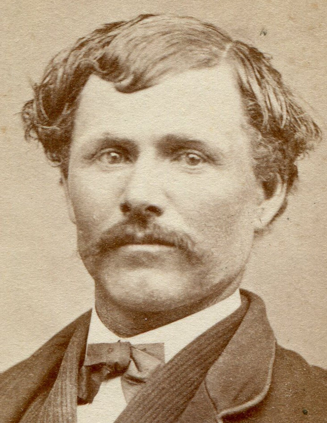 MAN WITH MESSY, UNRULY HAIR. CDV. QUINCY, ILL.