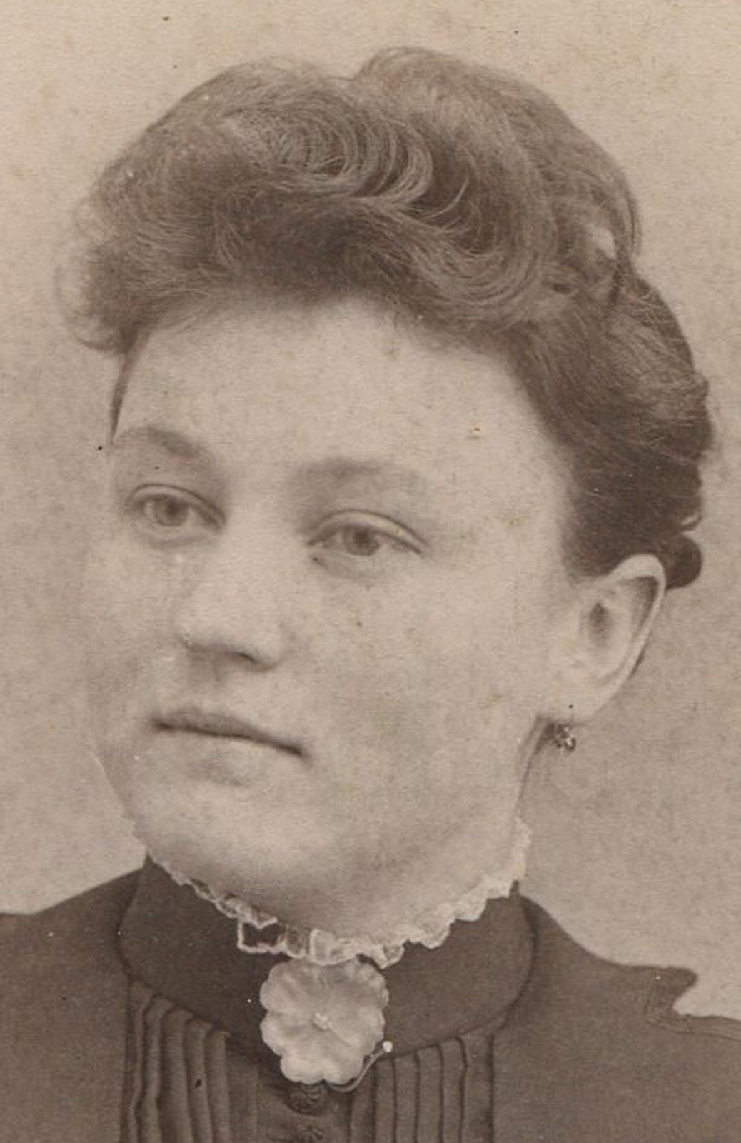 Vintage Cabinet Card Portrait: Woman with Fabric Poppy Flower Pin, Original Old