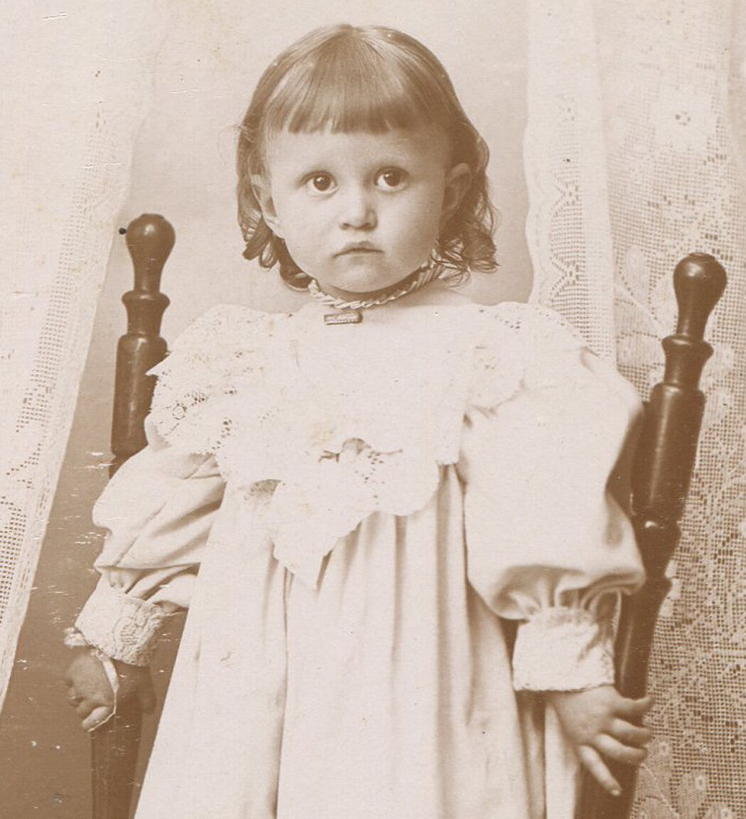 TODDLER POSED TO BEGIN WORLD DOMINATION. CABINET CARD. WAYNESBURG, PA.