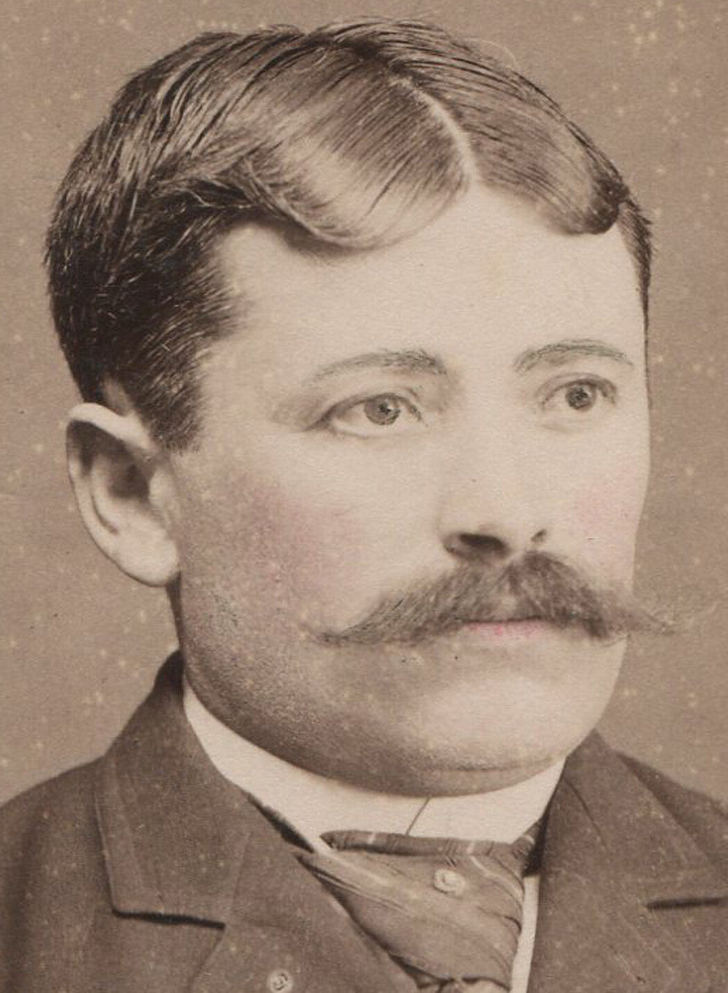 MAN WITH MUSTACHE AND SLICK HAIR. TINTED CABINET CARD. SANTA CRUZ.