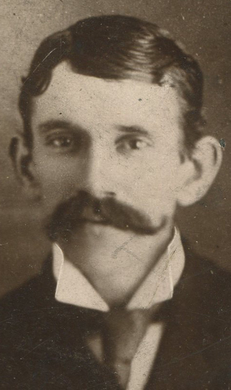 Vintage cabinet card photo: dastardly looking mustached man, Johnstown, PA –