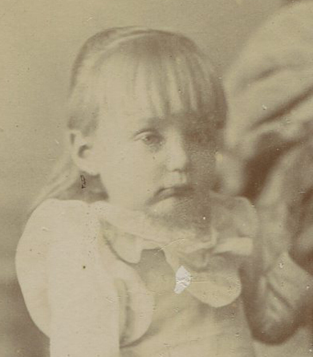 POUTY LITTLE GIRL IN PUFFY SLEEVED DRESS. CABINET CARD. HAMMOND, IND.