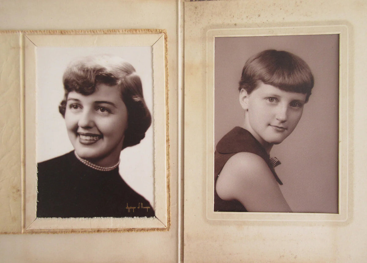 WOMAN POSED IN BATHING SUIT, WOMEN PORTRAITS. 6 SET, B&W.