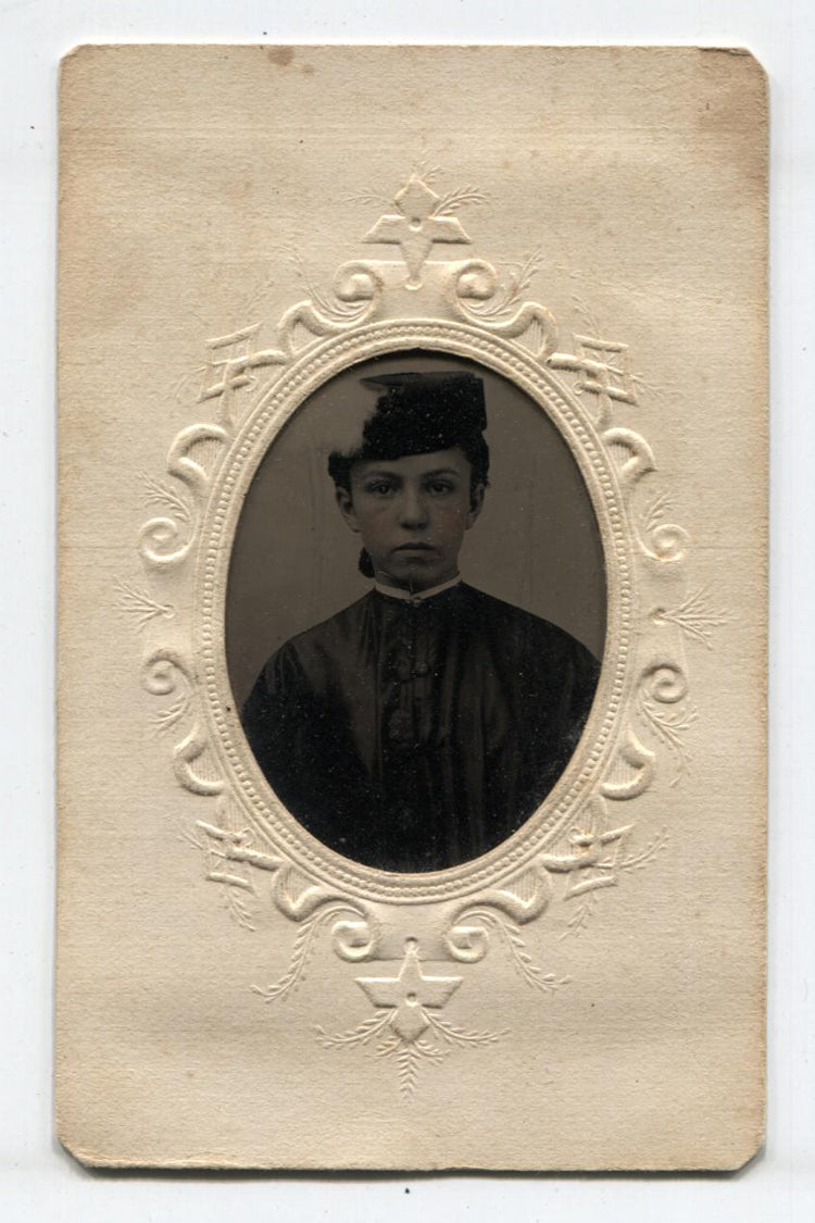 TINTYPE YOUNG WOMAN, VERY UNFASHIONABLE HAT, TINTED CHEEKS.