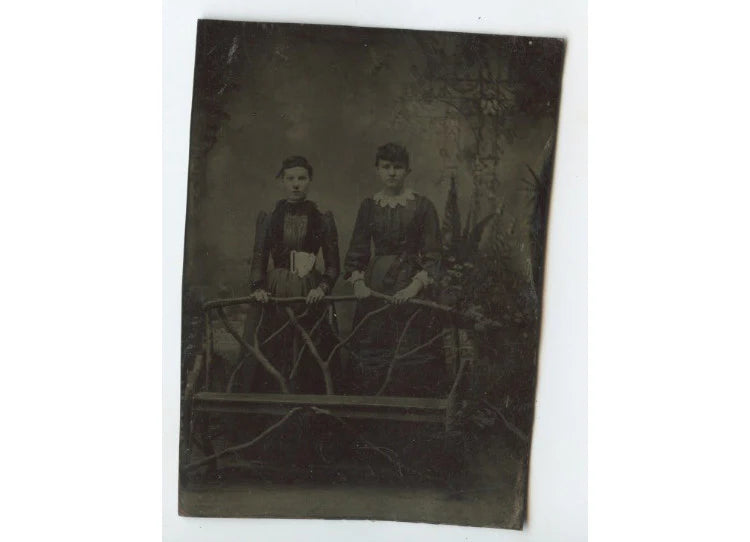 TINTYPE STUDIO PORTRAIT 2 LADIES/SISTERS, BENCH, PAINTED BACKGROUND, 1/6 PLATE