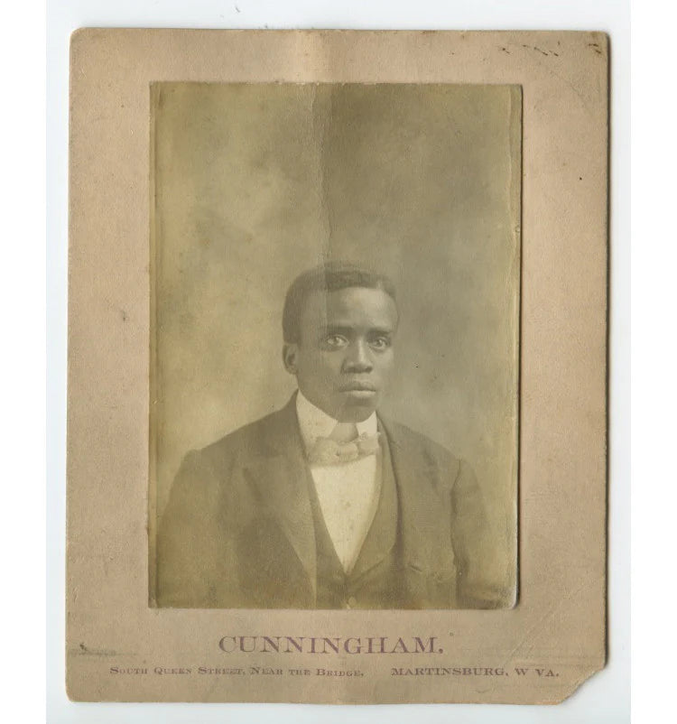 AFRICAN AMERICAN MAN STUDIO PORTRAIT BY CUNNINGHAM, MARTINSBURG, W. VA
