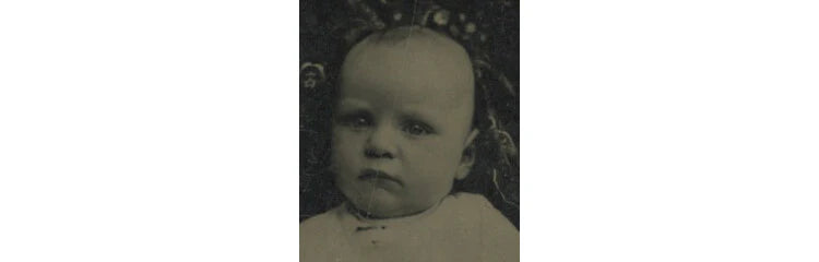 STUDIO PORTRAIT OF A CUTE BABY, 1/6 PLATE TINTYPE