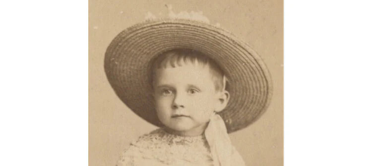 PEORIA, ILLINOIS, CAB PHOTO BY LOQUIST, CUTE CHILD W/ HAT