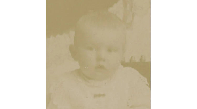 BARABOO, WIS, PHOTO OF CUTE BABY IN CARRIAGE W/ UMBRELLA