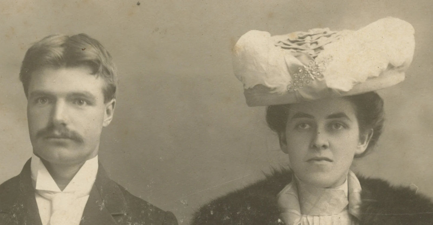 GREAT HAT, STYLISH COUPLE FROM CAMPBELLFORD, ONTARIO, PHOTO