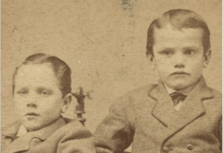 PITTSBURGH, PA, PHOTO 2 CUTE SMALL BOYS/BROTHERS