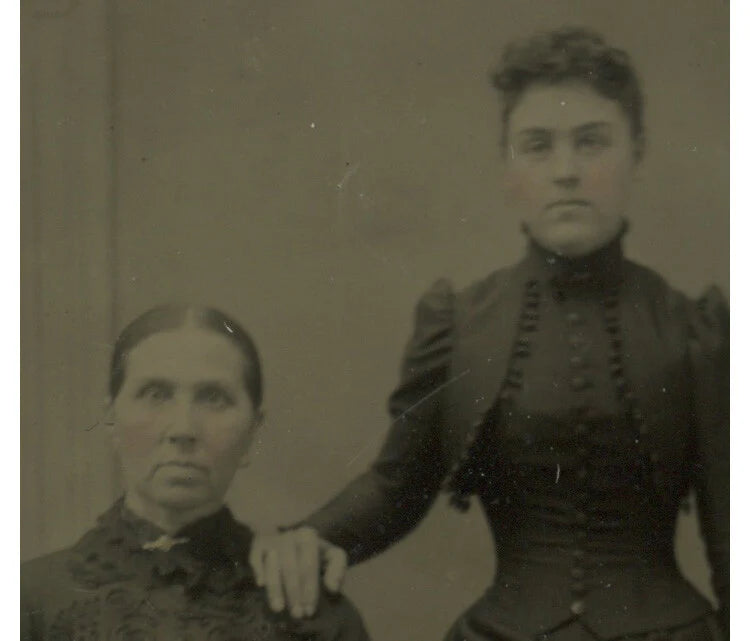 STUDIO PORTRAIT, LADIES, PRETTY DARK DRESSES, 1/6 PLATE TINTYPE