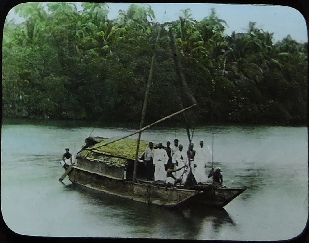 CEYLON, MEN ON DOUBLE CANOE/SAILING RIVER, ANTIQUE PHOTO ON GLASS