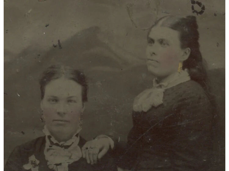 FAMILY PORTRAIT MOTHER + DAUGHTER, 1/6 PLATE TINTYPE